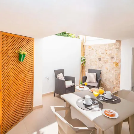 Townhouse Lleo 72 By Homevillas360 Holiday home *