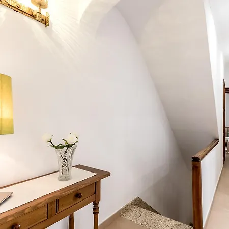 Holiday home Townhouse Lleo 72 By Homevillas360